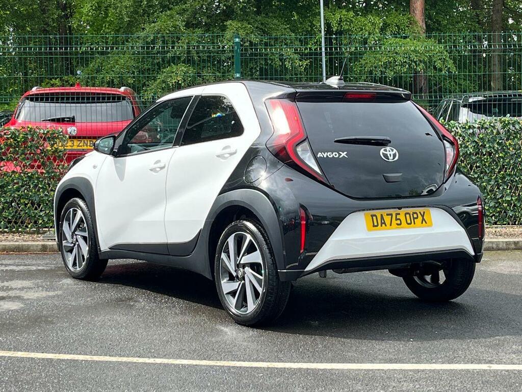 Toyota Aygo X 1.0 Vvt-i Edge Hatchback X-shift Euro 6 DA75OPX White #3