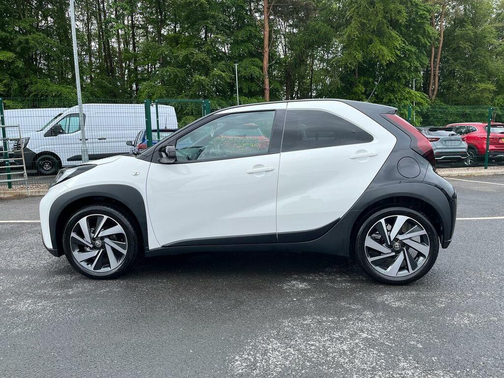 Toyota Aygo X 1.0 Vvt-i Edge Hatchback X-shift Euro 6 DA75OPX White #6