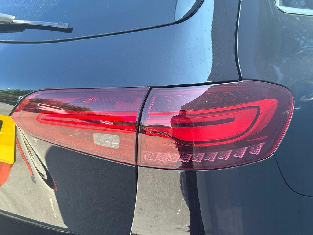 Mercedes-Benz B Class Hatchback Black #25