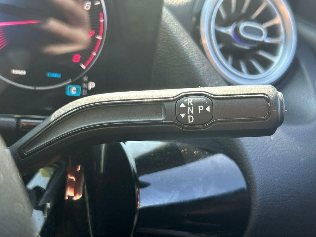 Mercedes-Benz B Class Hatchback Black #29