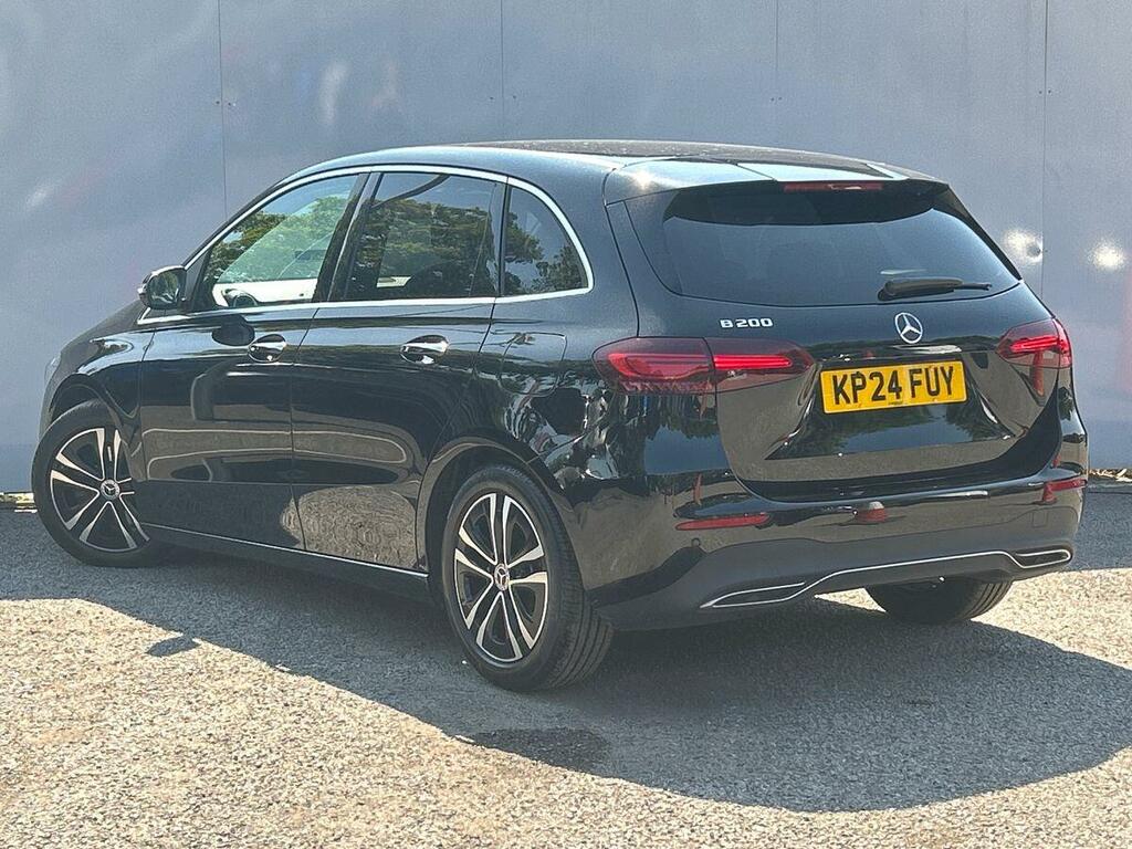 Mercedes-Benz B Class Hatchback Black #3