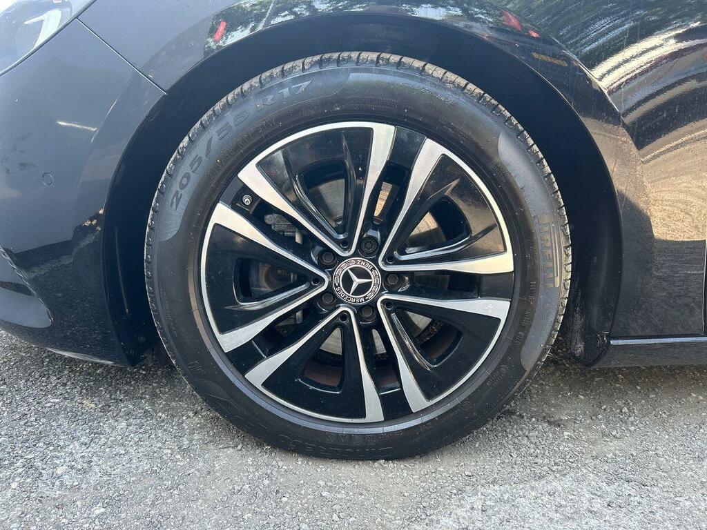 Mercedes-Benz B Class Hatchback Black #9