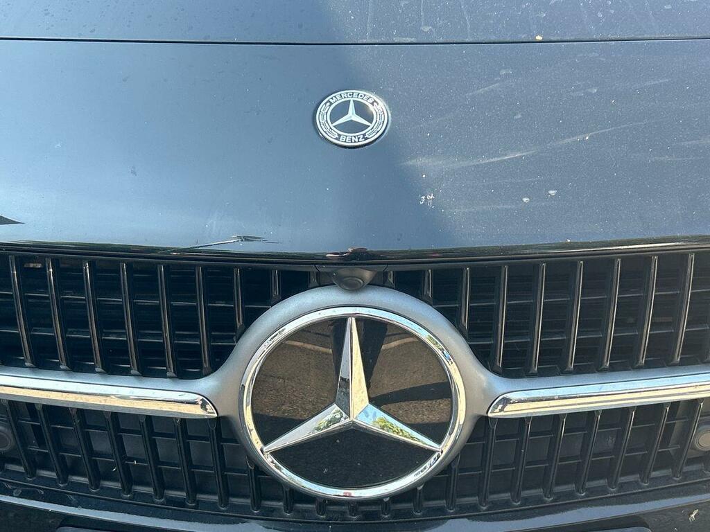 Mercedes-Benz B Class Hatchback Black #22