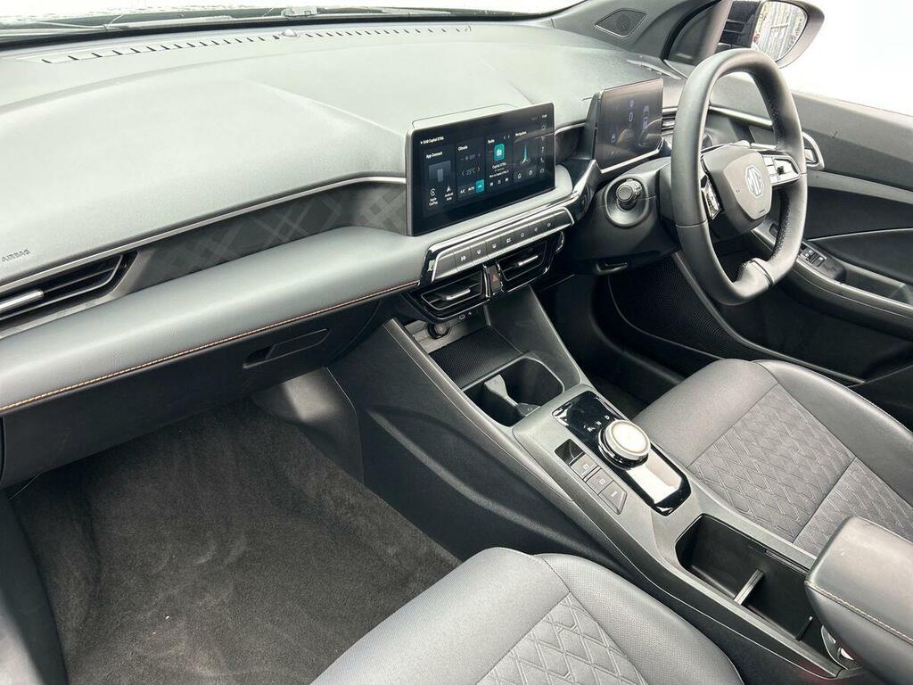 MG MG3 1.5 Hybrid Trophy Hatchback Hybrid Aut Black #2
