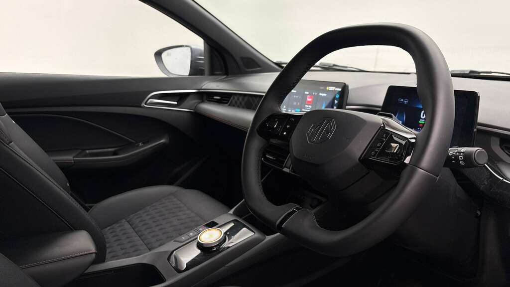MG MG3 1.5 Hybrid Trophy Hatchback Hybrid Aut Grey #2