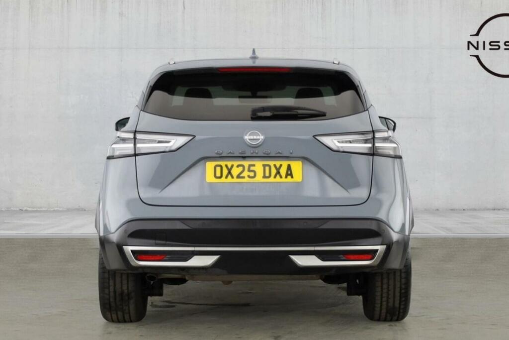 Nissan Qashqai 1.3 Dig-t Mhev N-connecta Suv Hybrid Xt Grey #2