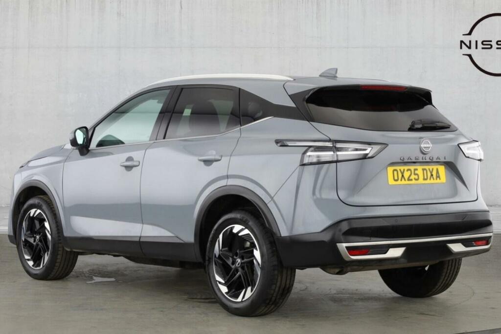Nissan Qashqai 1.3 Dig-t Mhev N-connecta Suv Hybrid Xt Grey #3