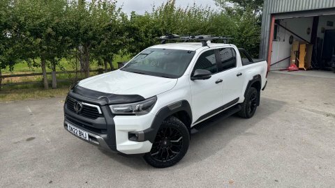 Toyota HILUX 2.8 Hi-lux Invincible DN22BHJ White #5