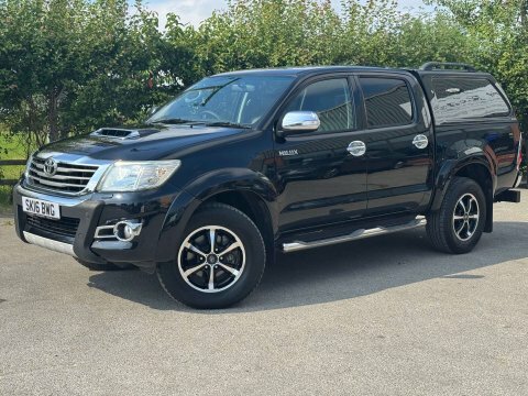 Toyota HILUX 3.0 Hilux Invincible Black #2