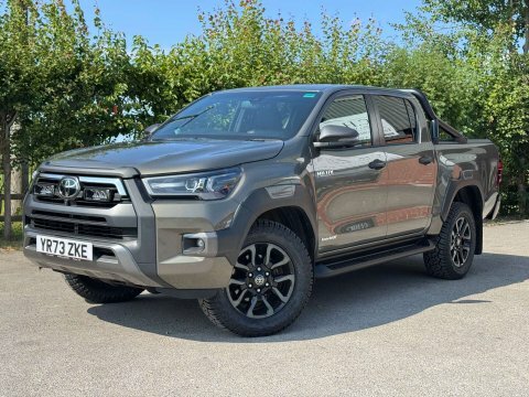 Toyota HILUX 2.8 Hilux Invincible Brown #2