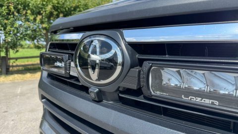 Toyota HILUX 2.8 Hi-luxury Invincible Black #5