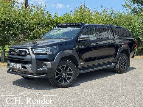 Toyota HILUX 2.8 Hi-luxury Invincible Black