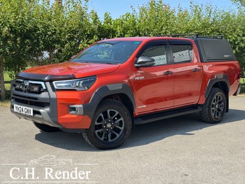 Toyota HILUX 2.8 Hilux Invincible Orange