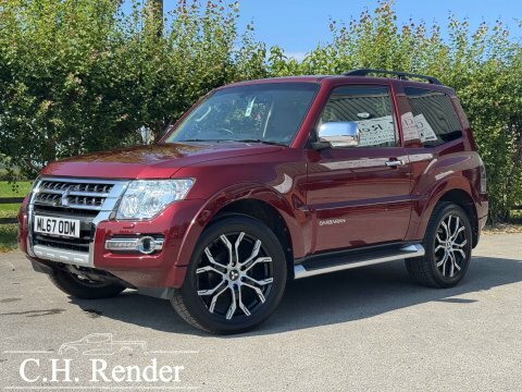Mitsubishi Shogun 3.2 Shogun Barbarian Red