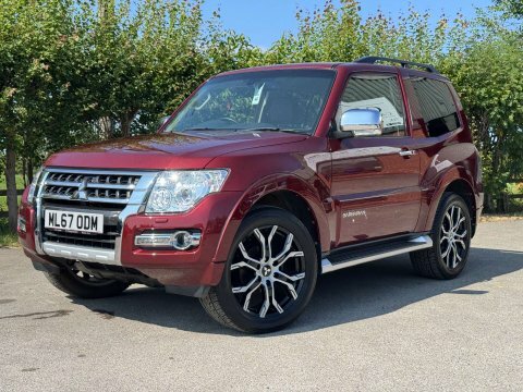 Mitsubishi Shogun 3.2 Shogun Barbarian Red #2