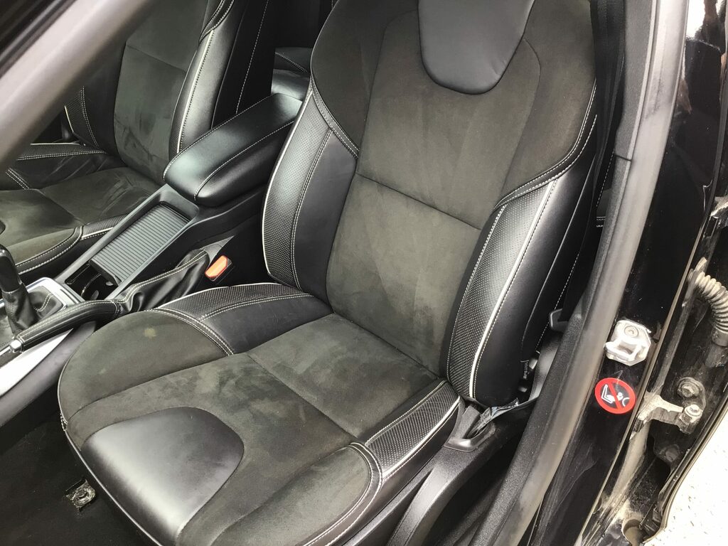 Volvo V40 V40 Cross Country Professional T3 Red #15