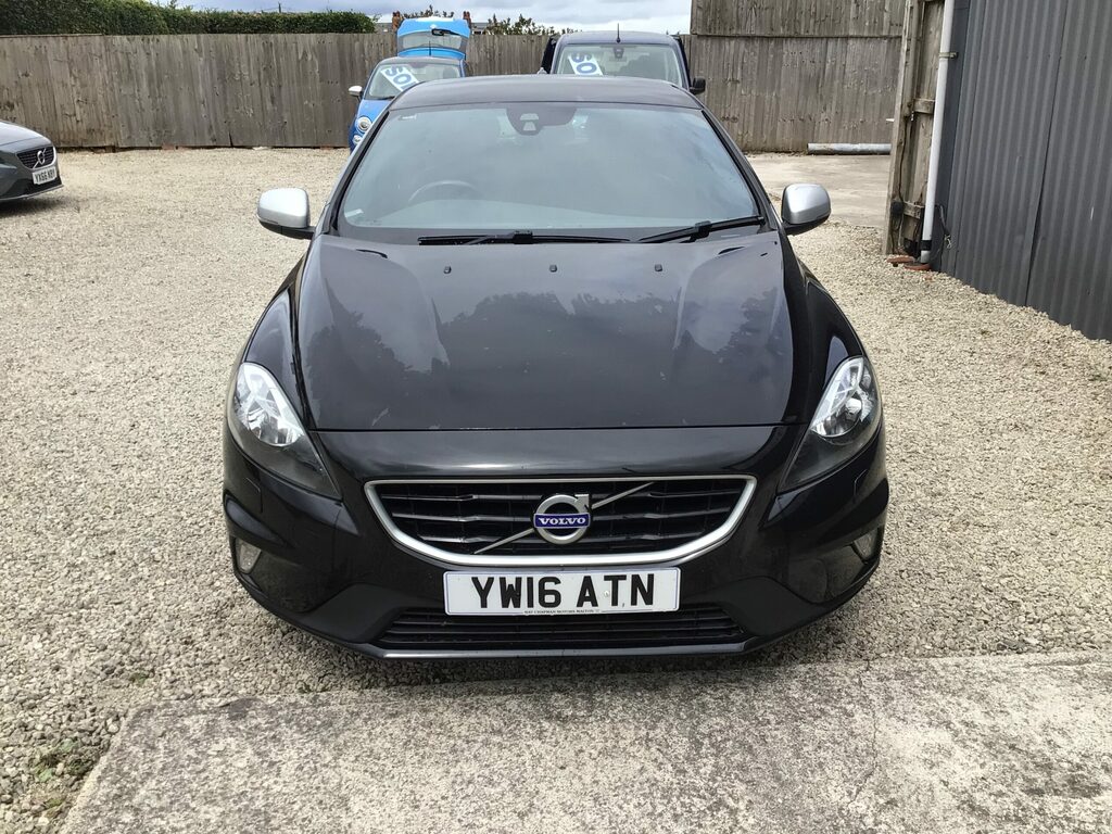 Volvo V40 R-design D2 2.0 118 Bhp 20 Road Tax Only Black #2
