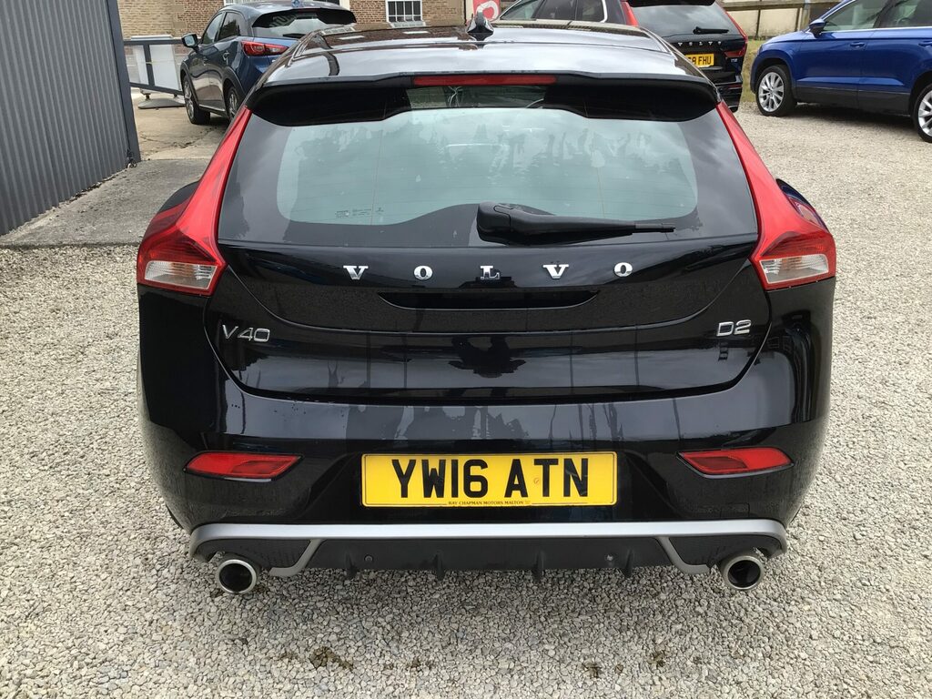 Volvo V40 V40 Cross Country Professional T3 Red #7