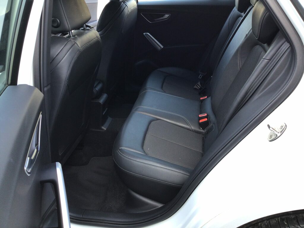 Audi Q2 35 Tfsi Black Edition S Tronic Grey #16