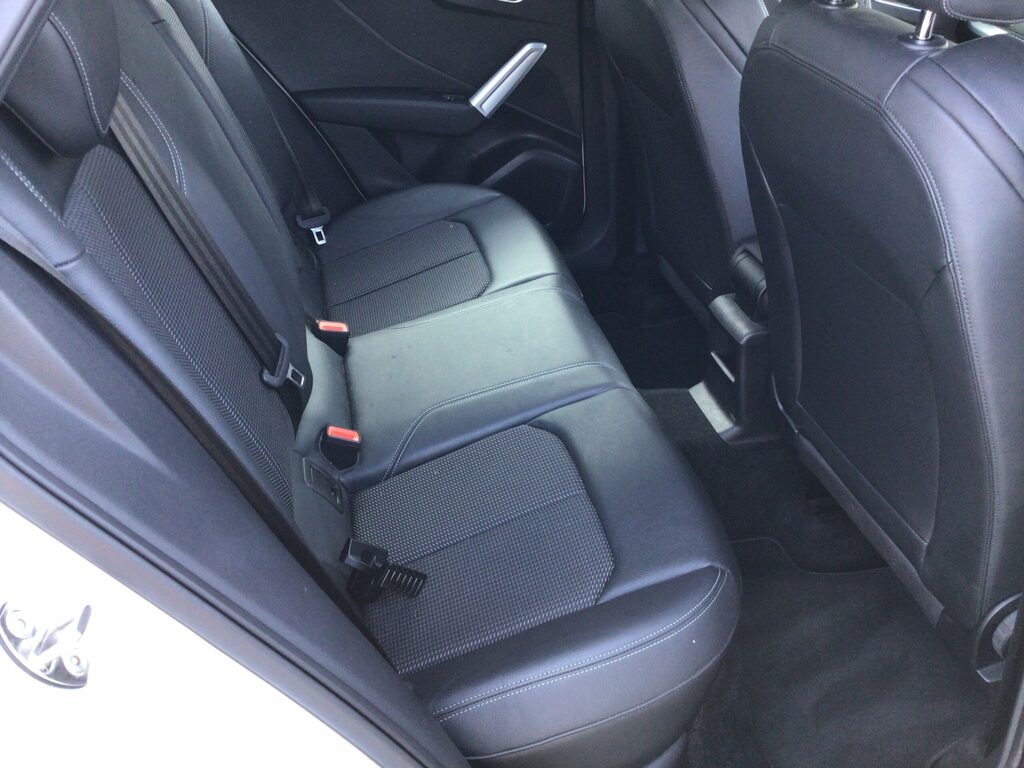 Audi Q2 35 Tfsi Black Edition S Tronic Grey #12