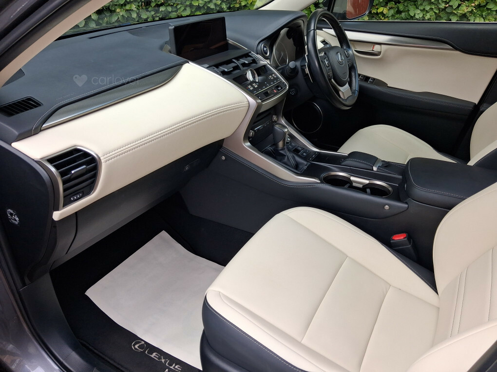 Lexus NX 2.5 300H Gpf Takumi Suv Hybrid E-cvt 4W Silver #19