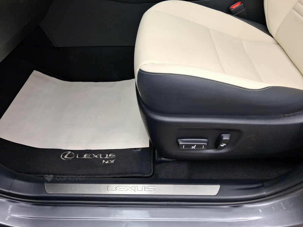 Lexus NX 2.5 300H Gpf Takumi Suv Hybrid E-cvt 4W Silver #23