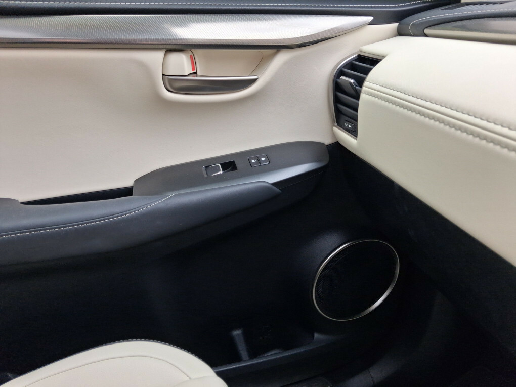 Lexus NX 2.5 300H Gpf Takumi Suv Hybrid E-cvt 4W Silver #40