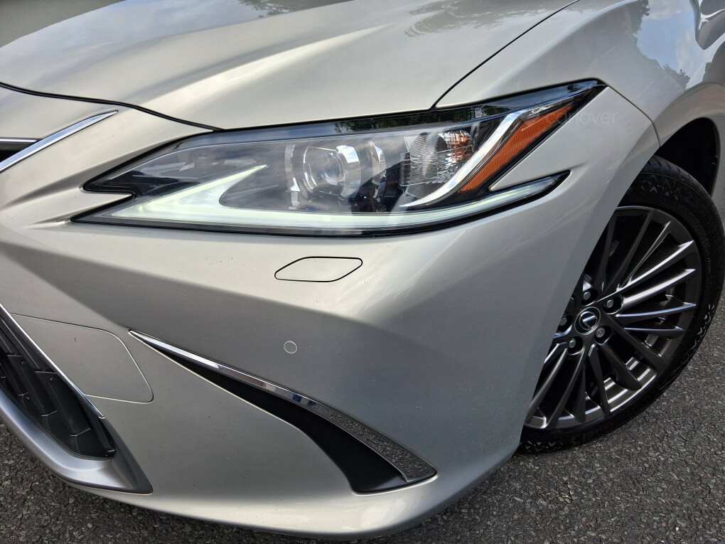 Lexus ES 300H 2.5 Cvt Premium Edtion Sunroof #4