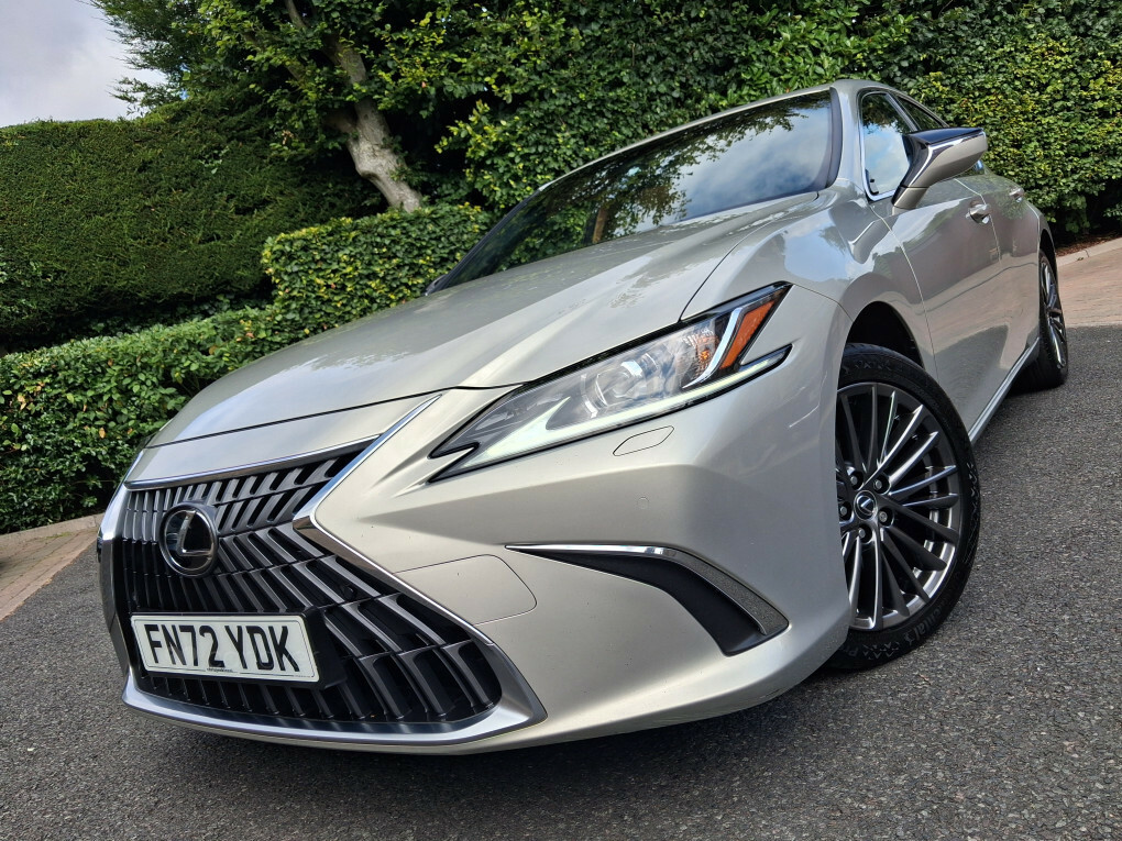 Lexus ES 300H 2.5 Cvt Premium Edtion Sunroof #3