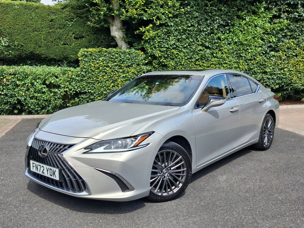 Lexus ES 300H 2.5 Cvt Premium Edtion Sunroof #2