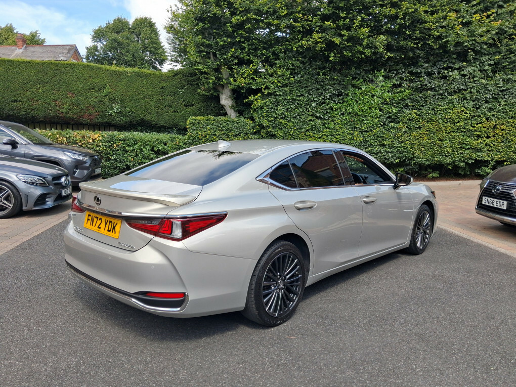Lexus ES 300H 2.5 Cvt Premium Edtion Sunroof #6