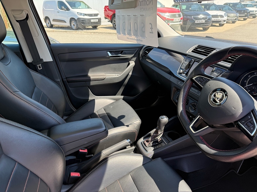 Skoda Fabia Tsi Monte Carlo Red #4