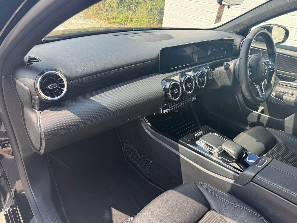 Mercedes-Benz A Class A200 Sport WA68WEH Black #4