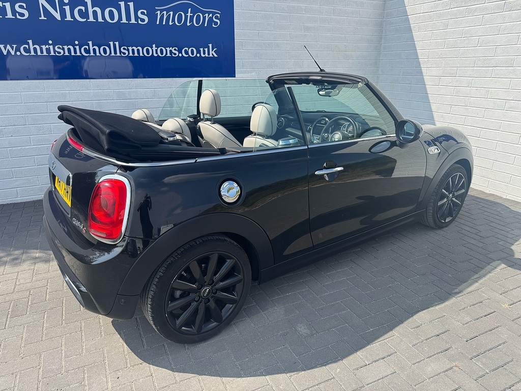 Mini Convertible Cooper S Black #4