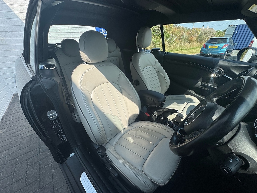 Mini Convertible Cooper S Black #2