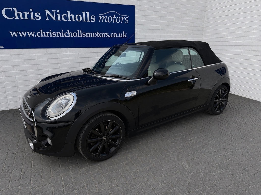 Mini Convertible Cooper S Black