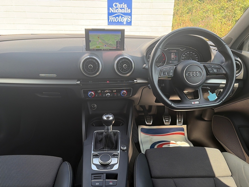 Audi A3 Tfsi Cod Black Edition WF18WOJ White #6