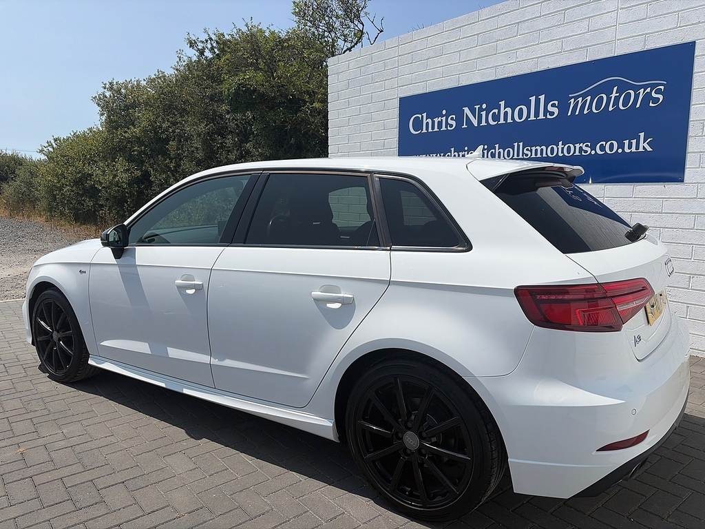 Audi A3 Tfsi Cod Black Edition WF18WOJ White #2