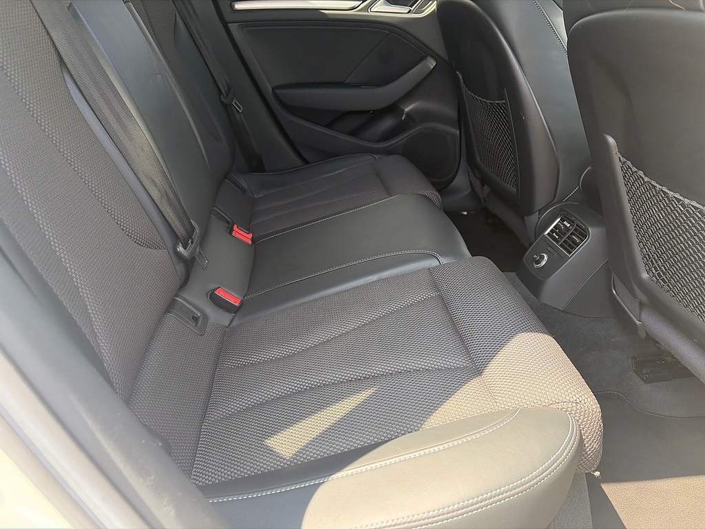 Audi A3 Tfsi Cod Black Edition WF18WOJ White #5