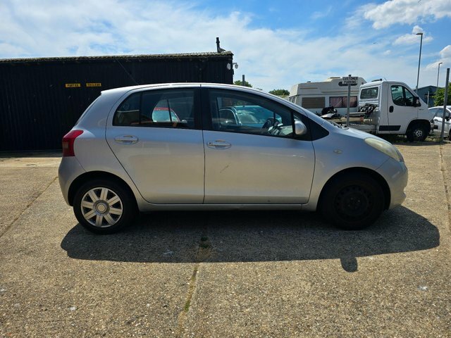 Toyota Yaris 1.3 T3 Multimode Silver #6
