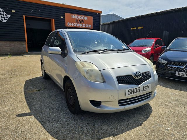 Toyota Yaris 1.3 T3 Multimode Silver #2