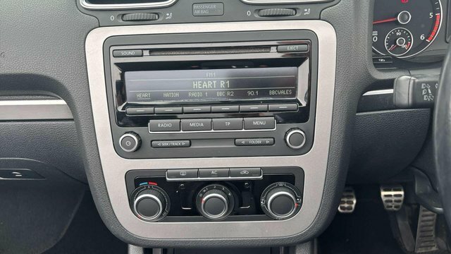 Volkswagen EOS Exclusive Tdi Bluemotion Technology 2-Door Just 55 White #7