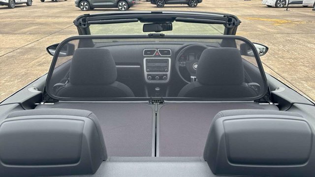 Volkswagen EOS Exclusive Tdi Bluemotion Technology 2-Door Just 55 White #11