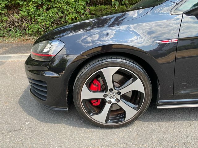 Volkswagen Golf Tsi Bluemotion Tech Gti Black #6