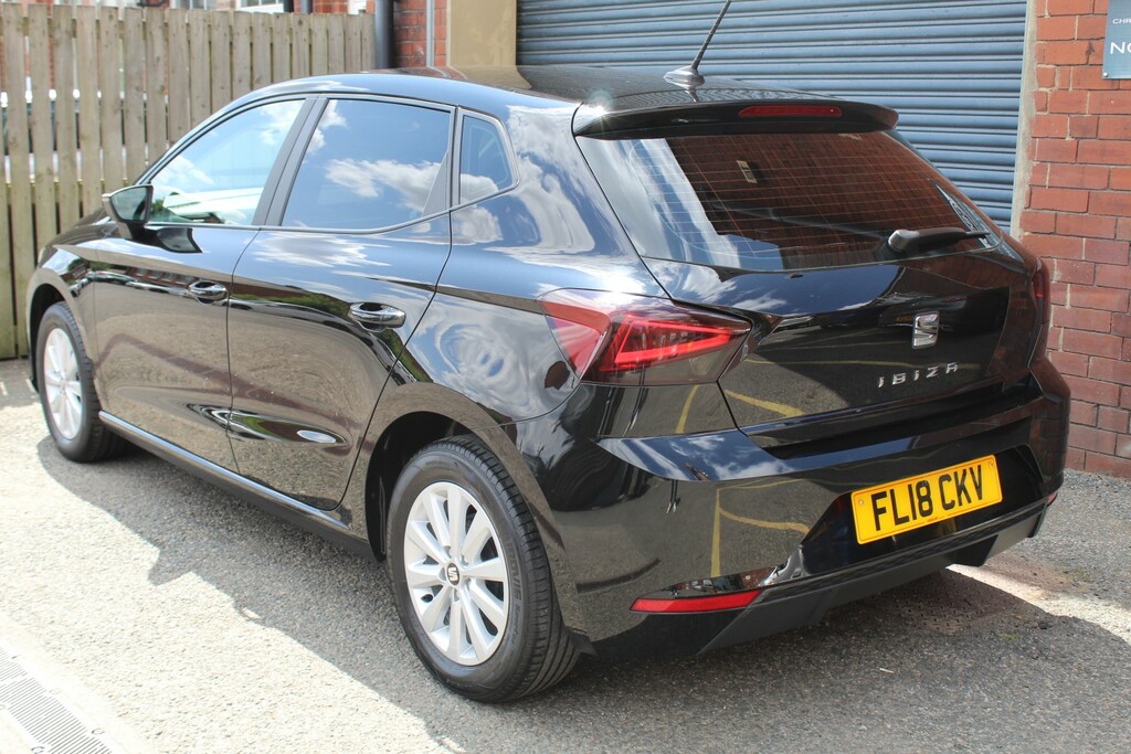 Seat Ibiza Tsi Fr Red #7