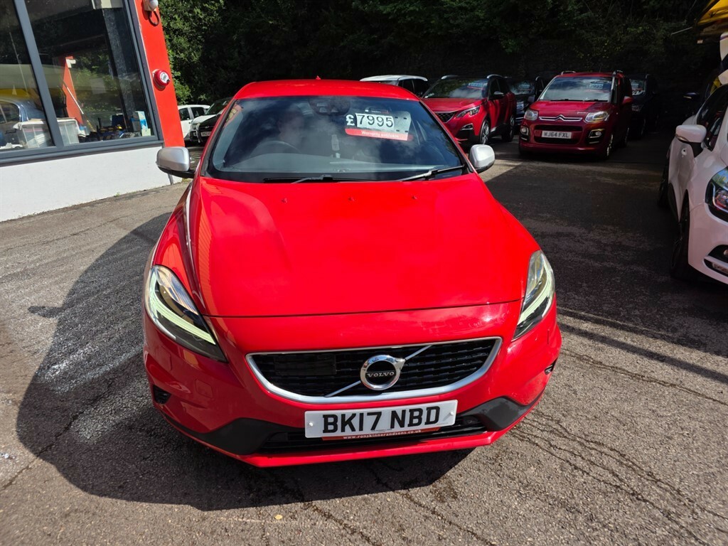 Volvo V40 D2 R-design Hatchback BK17NBD Red #2