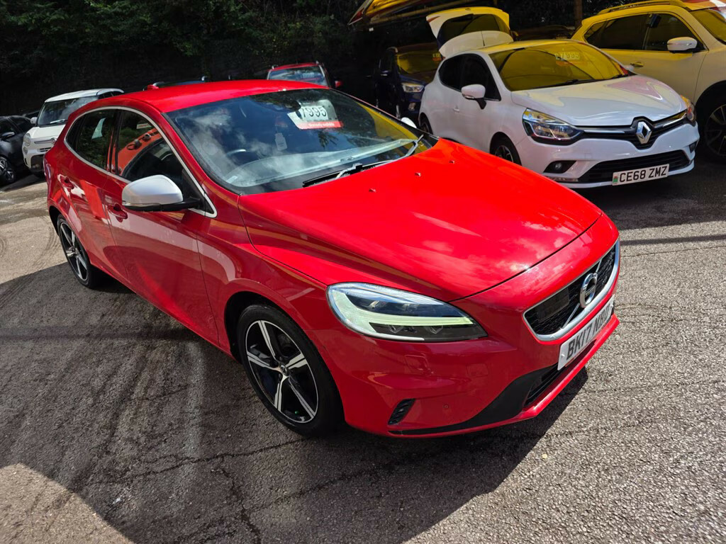 Volvo V40 D2 R-design Hatchback BK17NBD Red #3