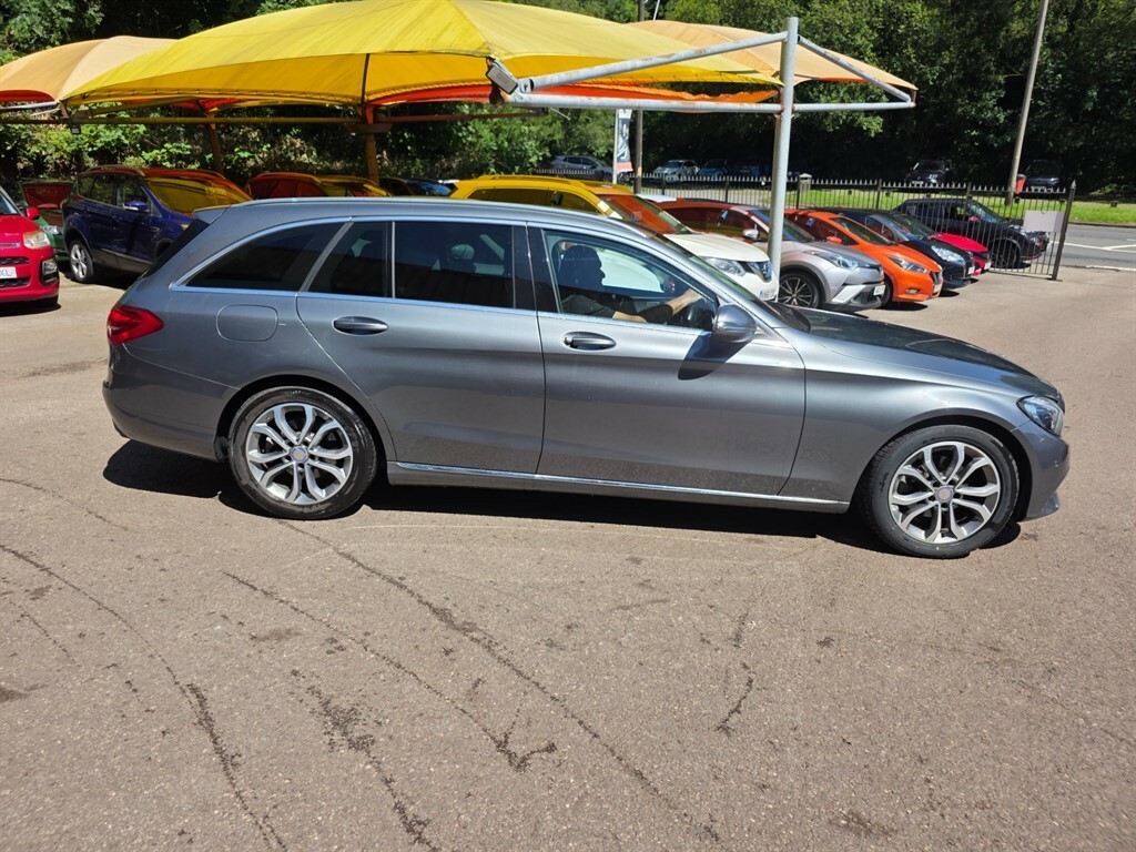 Mercedes-Benz C Class 2016 2.1 C300dh Sport Premium Plus G-tronic Eur Black #4
