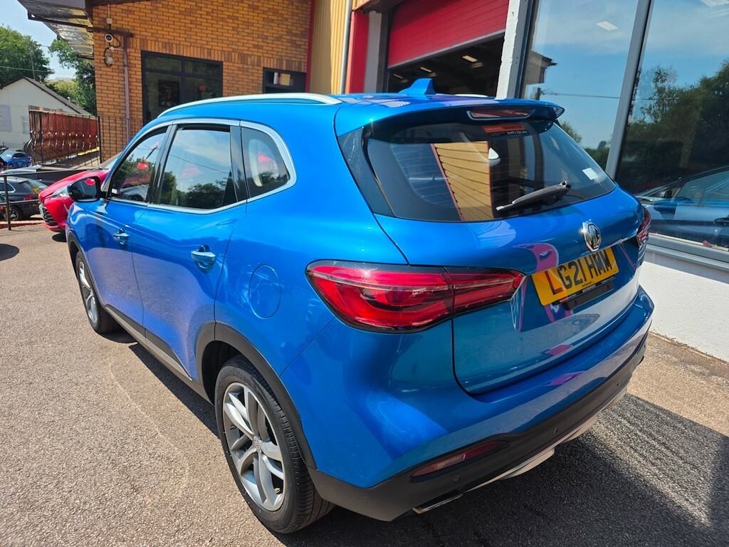 MG HS 1.5 T-gdi Exclusive Red #5