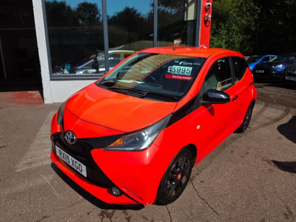 Toyota Aygo Aygo X-play Vvt-i Silver #1